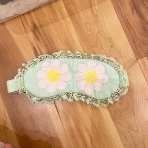 WILDFOX flower eye mask